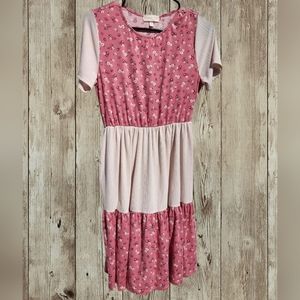 Perfect Peach (Girl's L) Pink and Cream teard A-Lined dress with pockets